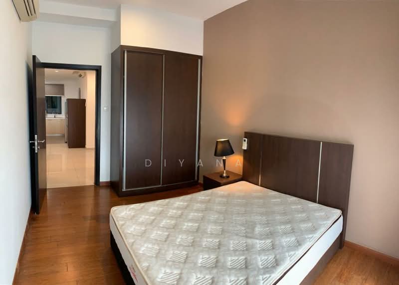 Pangsapuri untuk Dijual di Molek Pine 4 - Diyana - Bedroom - PropertyGuru.com.my