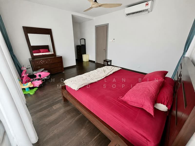 Bungalow for Sale in Shah Alam (Selangor) - Mohd Hazlan bin Mohd Sopi - Bedroom - PropertyGuru.com.my