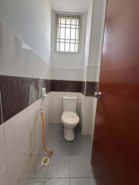 Kedai untuk Disewa di Johor Bahru (Johor) - Jesy Tey - Bathroom - PropertyGuru.com.my