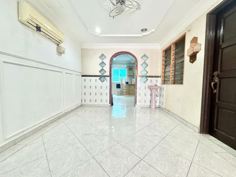 2-storey Terraced House for Sale in Klang (Selangor) - Nur Alia Omar - Interior - PropertyGuru.com.my