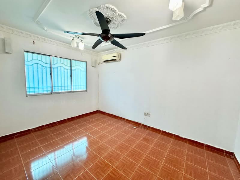 2-storey Terraced House for Sale in Klang (Selangor) - Nur Alia Omar - Interior - PropertyGuru.com.my