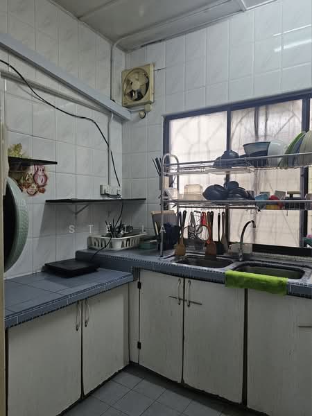 Rumah Teres untuk Dijual di Bandar Sungai Long (Selangor) - Stella Lee - Kitchen - PropertyGuru.com.my