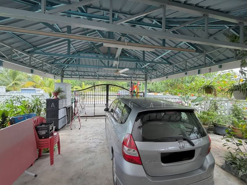 2-storey Terraced House for Sale in Seksyen 30 (Shah Alam) - Wan Azlan Ahmad - PropertyGuru.com.my