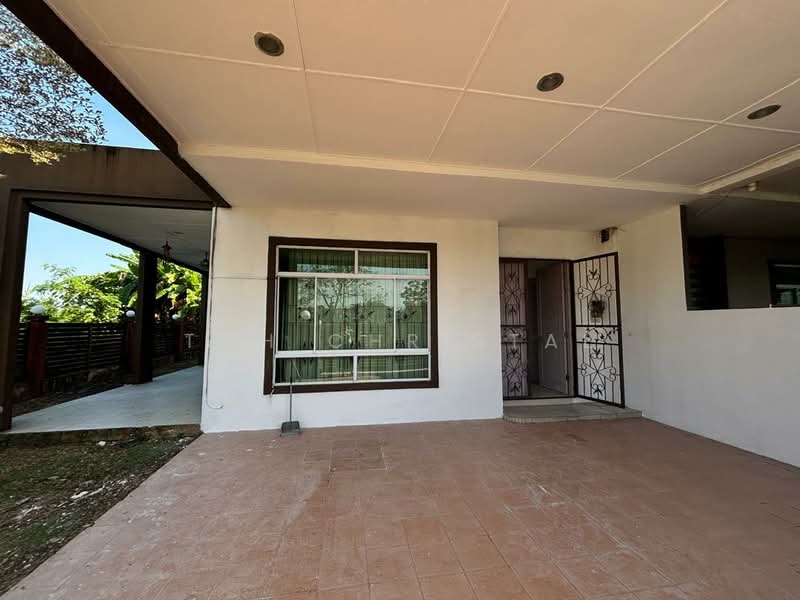 2-storey Terraced House for Sale in Kuching (Sarawak) - Toh Christal - Exterior - PropertyGuru.com.my
