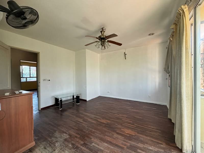 2-storey Terraced House for Sale in Kuching (Sarawak) - Toh Christal - Master bedroom - PropertyGuru.com.my