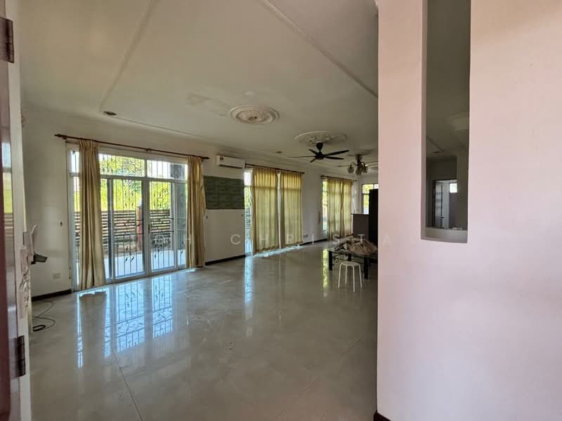 2-storey Terraced House for Sale in Kuching (Sarawak) - Toh Christal - Living Room - PropertyGuru.com.my