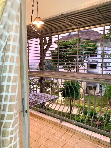 Pangsapuri untuk Dijual di Desa View Towers - En Ferdaus - Balcony - PropertyGuru.com.my