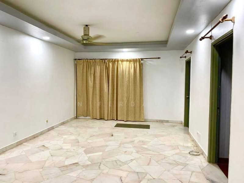Pangsapuri untuk Dijual di Desa View Towers - En Ferdaus - Living Room - PropertyGuru.com.my
