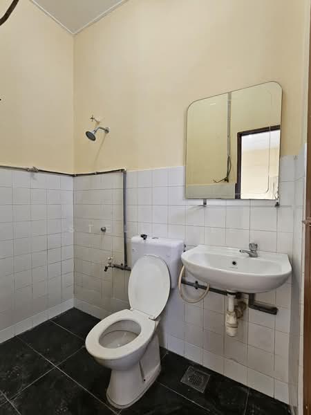 Rumah Teres 2 Tingkat untuk Disewa di Bandar Mahkota Cheras (Cheras) - Stella Lee - Bathroom - PropertyGuru.com.my