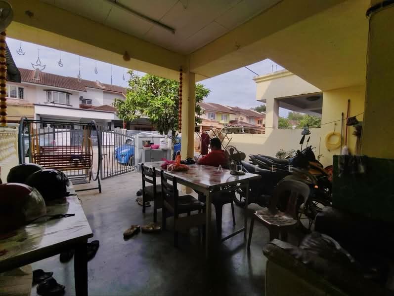 Rumah Teres 2-Tingkat untuk Dijual di Country Heights (Kajang) - Ahmad Fadlee - PropertyGuru.com.my