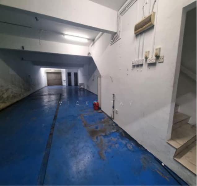 Shop for Rent in Bukit Sentosa (Rawang) - Vicky Tay - Interior - PropertyGuru.com.my