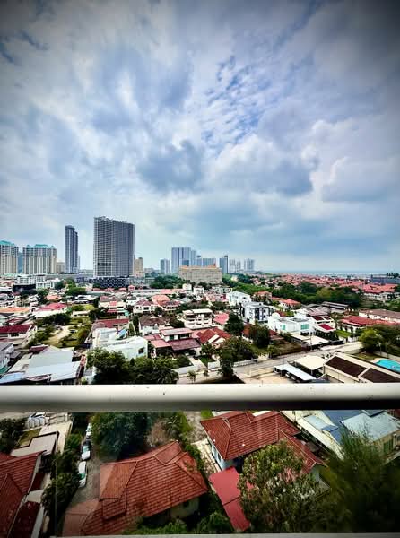 Kondominium untuk Dijual di Marina Bay Condominium - KK Kwok - Exterior - PropertyGuru.com.my