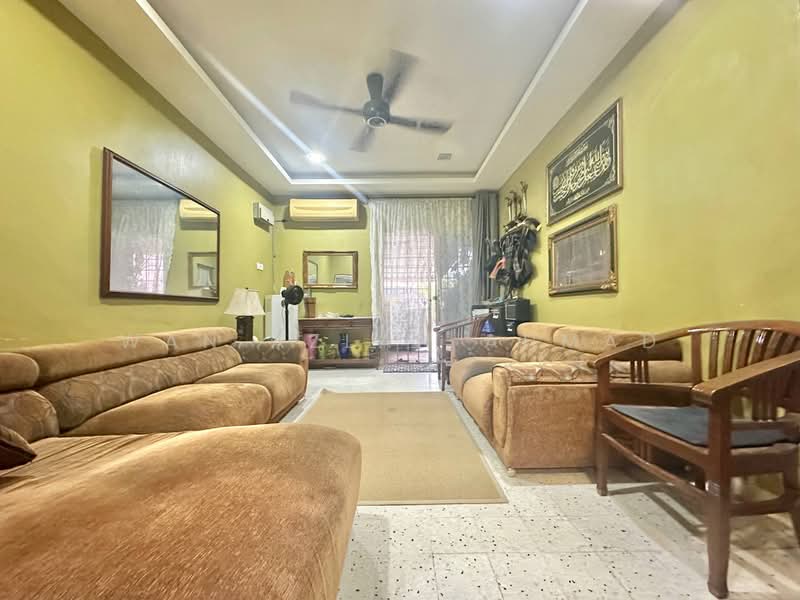 1-storey Terraced House for Sale in Seksyen 18 (Shah Alam) - Wan Azlan Ahmad - PropertyGuru.com.my