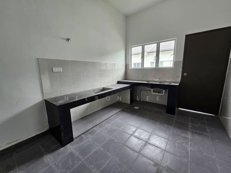 1-storey Terraced House for Sale in Klang (Selangor) - Nelson Lee - Kitchen - PropertyGuru.com.my