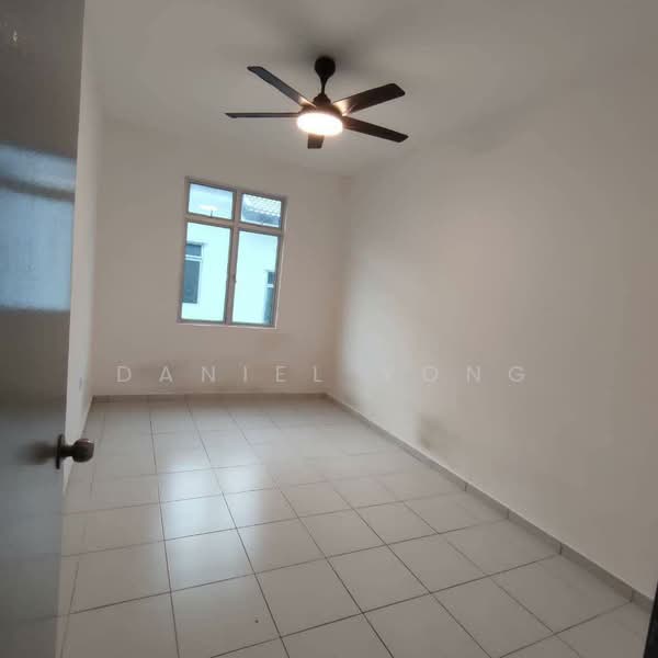 2.5-storey Terraced House for Sale in Taman Scientex Utama (Senai) - Daniel Yong - Interior - PropertyGuru.com.my