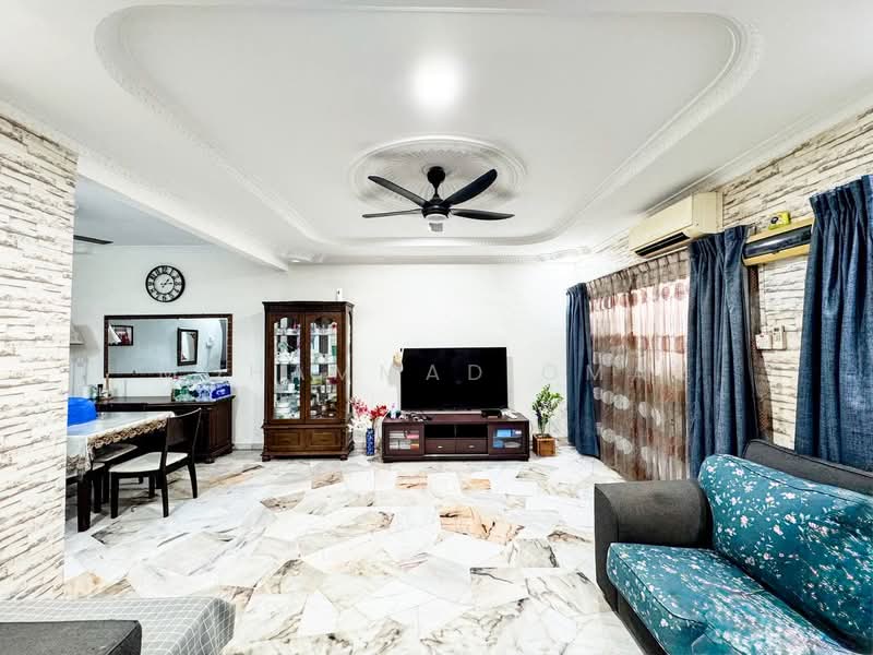 Rumah Teres 2 Tingkat untuk Dijual di Taman Rakan (Kajang) - Mohammad Omar - Living Room - PropertyGuru.com.my