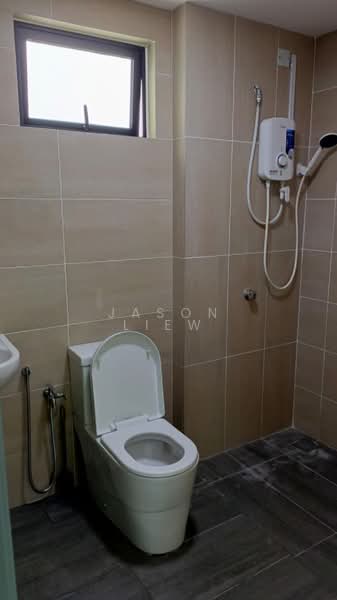 Servis Apartment untuk Disewa di Parkland Residence - Jason Liew - Bathroom - PropertyGuru.com.my