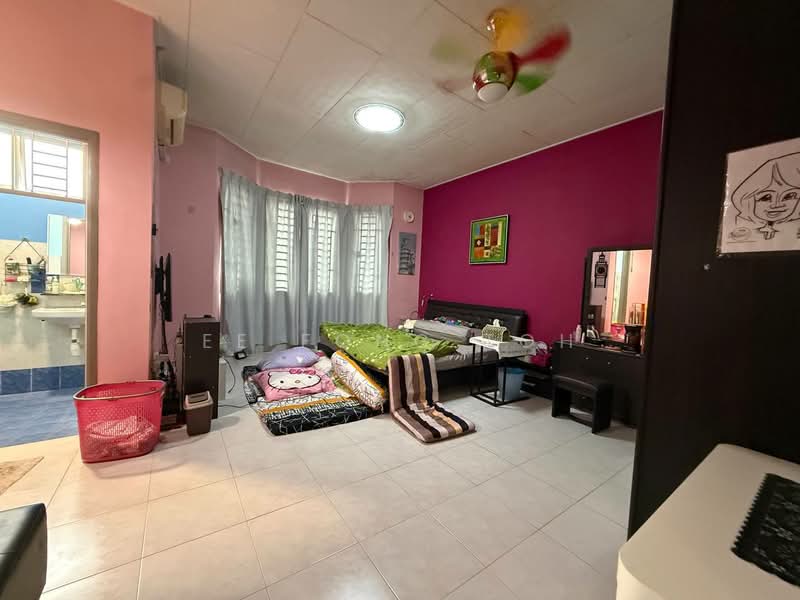 2-storey Terraced House for Sale in Taman Nusa Bestari (Iskandar Puteri (Nusajaya)) - Ee Fong Toh - Bedroom - PropertyGuru.com.my