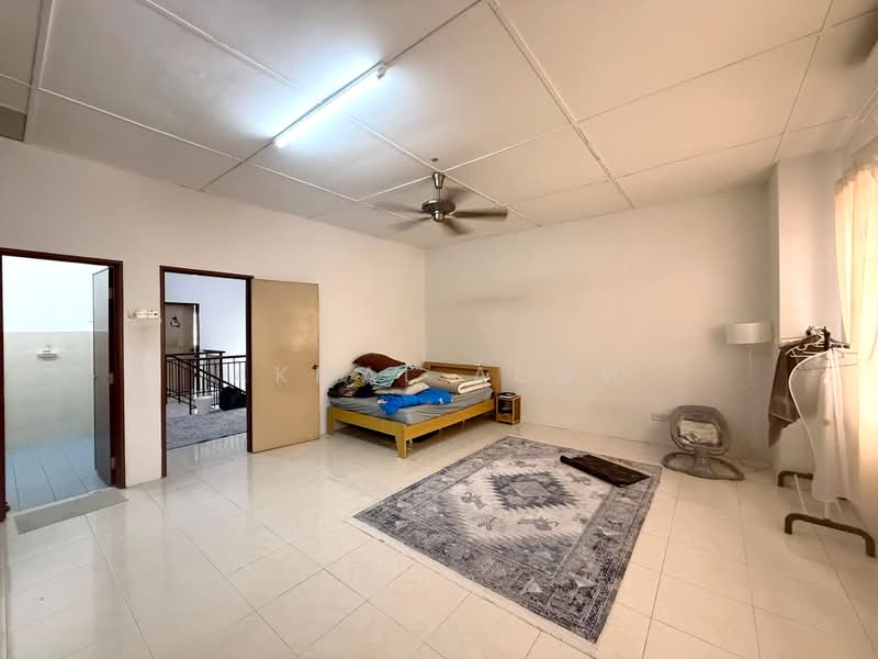 Rumah Teres 2 Tingkat untuk Dijual di Bandar Nusaputra (Puchong) - Akmal Adam - Bedroom - PropertyGuru.com.my