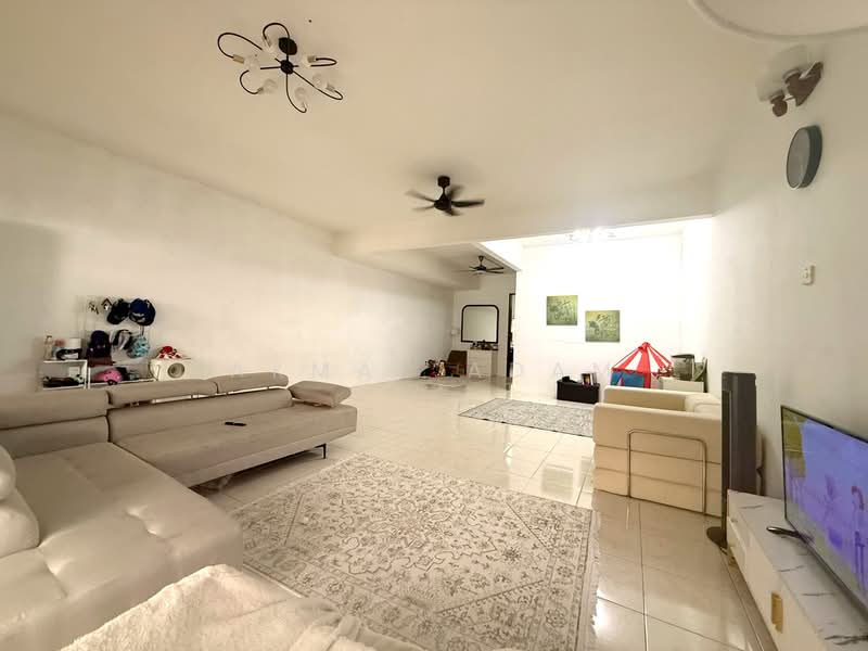 Rumah Teres 2 Tingkat untuk Dijual di Bandar Nusaputra (Puchong) - Akmal Adam - Living Room - PropertyGuru.com.my