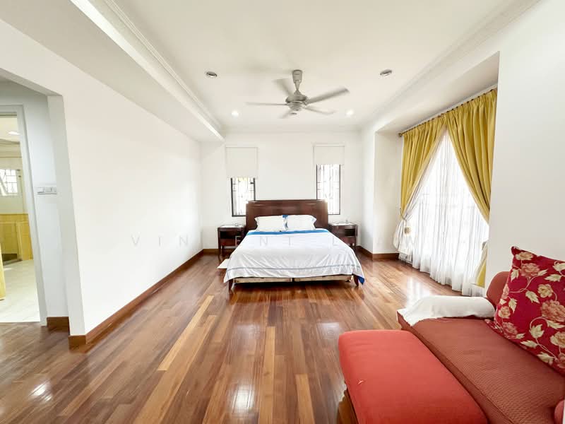 Bungalow House for Sale in Petaling Jaya (Ara Damansara) - Vincent Liaw - Bedroom - PropertyGuru.com.my