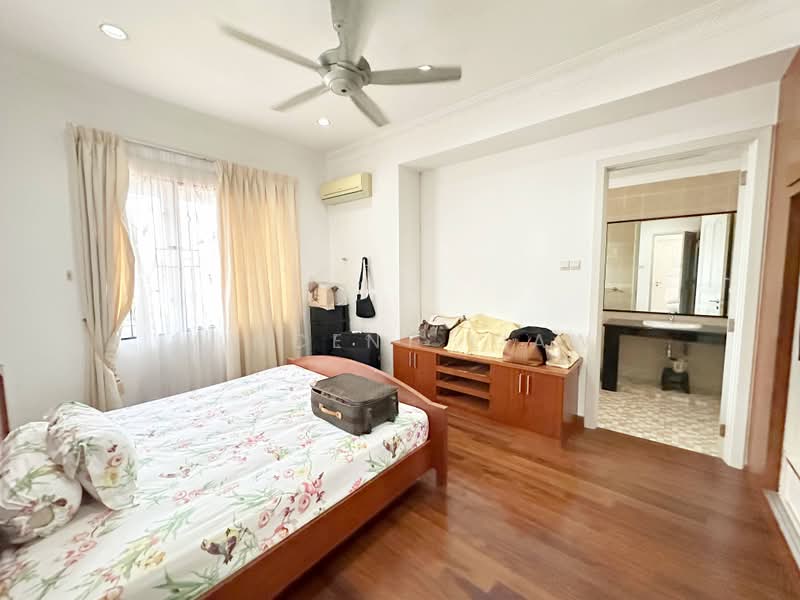 Bungalow House for Sale in Petaling Jaya (Ara Damansara) - Vincent Liaw - Bedroom - PropertyGuru.com.my