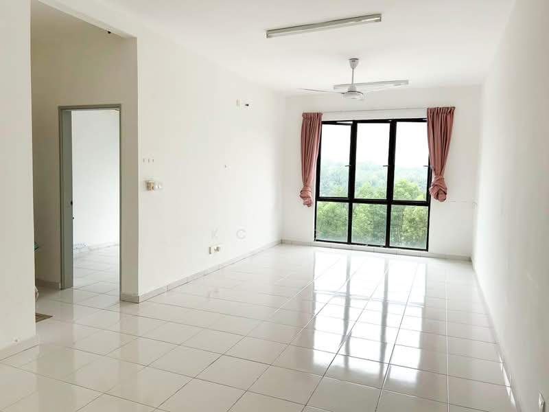 Pangsapuri untuk Dijual di Akasia Residence - KC Ng - Living Room - PropertyGuru.com.my