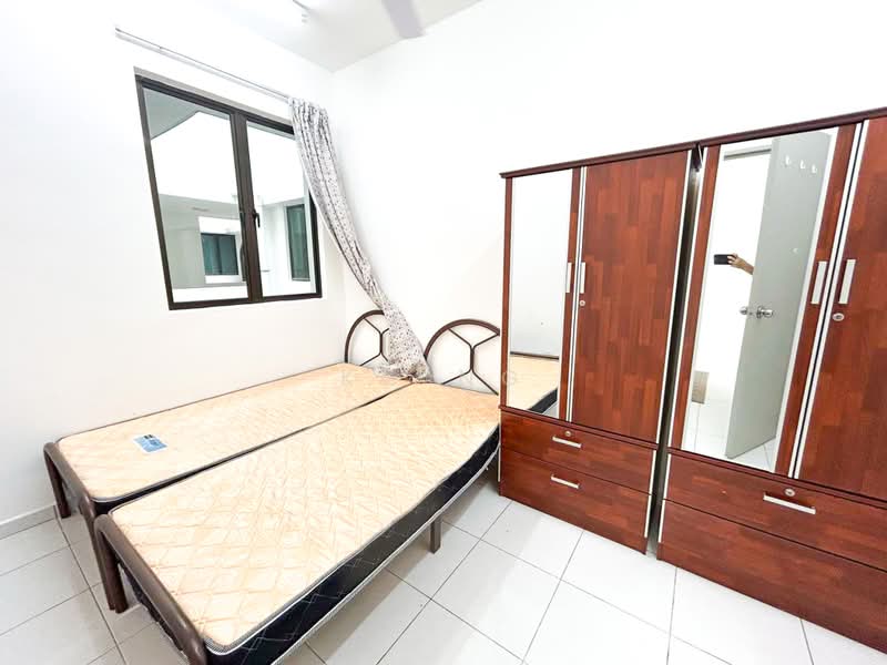 Pangsapuri untuk Dijual di Akasia Residence - KC Ng - Bedroom - PropertyGuru.com.my