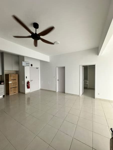 Kondominium untuk Disewa di Residensi Begonia - Saiful Aziz - Living Room - PropertyGuru.com.my
