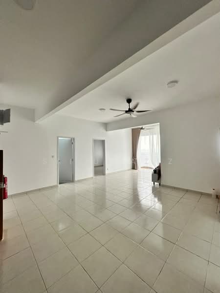 Kondominium untuk Disewa di Residensi Begonia - Saiful Aziz - Living Room - PropertyGuru.com.my