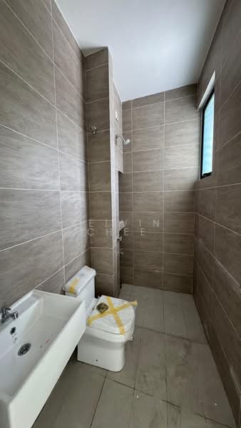 Rumah Teres 2-Tingkat untuk Disewa di Iskandar Puteri (Nusajaya) (Johor) - Kelvin Chee - Bathroom - PropertyGuru.com.my