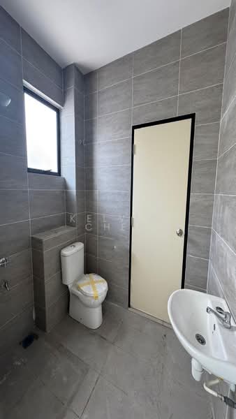 Rumah Teres 2-Tingkat untuk Disewa di Iskandar Puteri (Nusajaya) (Johor) - Kelvin Chee - Bathroom - PropertyGuru.com.my