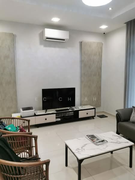 Rumah Teres 2 Tingkat untuk Disewa di Eco Grandeur (Puncak Alam) - KC Cheah - Living Room - PropertyGuru.com.my