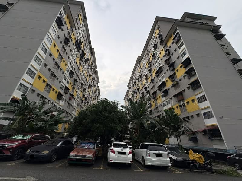 Rumah Flat untuk Dijual di Pantai Permai - Norhuda Ab Rahman - Exterior - PropertyGuru.com.my