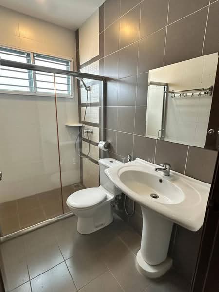 Semi-Detached House for Sale in Ipoh (Perak) - Jeff Tan - Bathroom - PropertyGuru.com.my