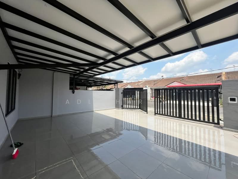 1-storey Terraced House for Sale in Taman Putri Kulai (Kulai) - Adli Harun - PropertyGuru.com.my