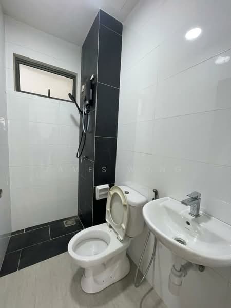 Service Residence for Rent at Seasons Garden Residences - James Wong - Bathroom - PropertyGuru.com.my