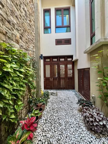 Semi-Detached House for Sale in Bukit Jelutong (Shah Alam) - Azmi . - PropertyGuru.com.my