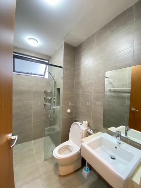 Servis Apartment untuk Dijual di Citizen @ Old Klang Road - JK Leong - Bathroom - PropertyGuru.com.my