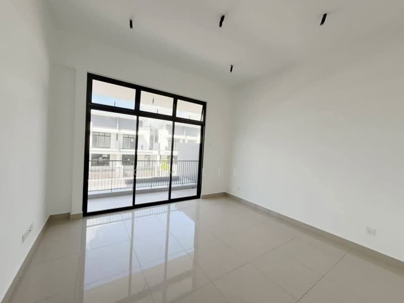 Rumah Teres 2 Tingkat untuk Dijual di Taman Ponderosa (Johor Bahru) - Ken Liew - PropertyGuru.com.my