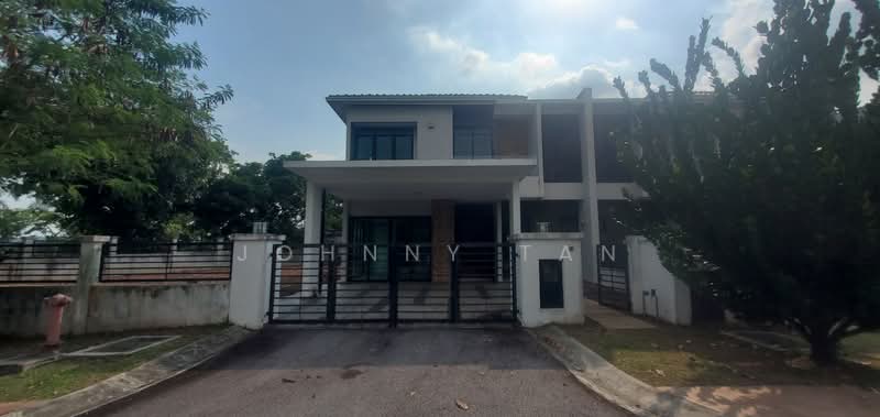 Rumah Berkembar untuk Dijual di Shah Alam (Selangor) - Johnny Tan - Exterior - PropertyGuru.com.my