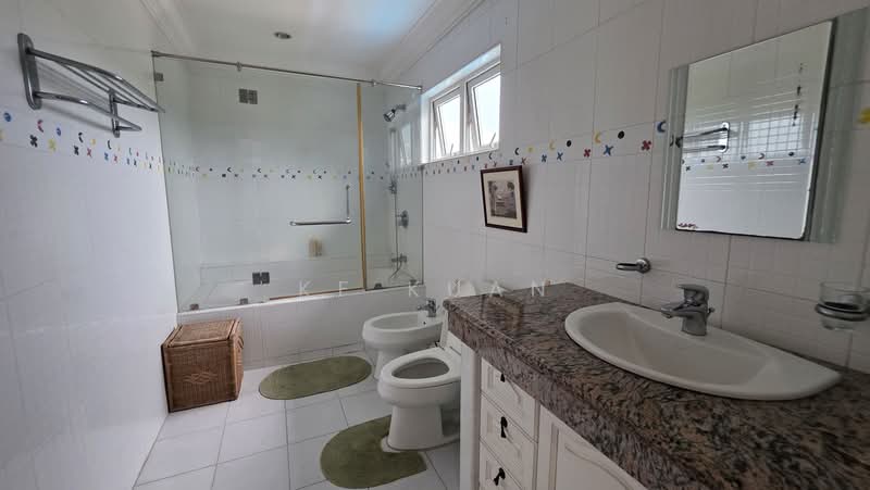 Rumah Banglo untuk Dijual di Damansara Heights (Damansara Heights) - KF Kuan - Bathroom - PropertyGuru.com.my