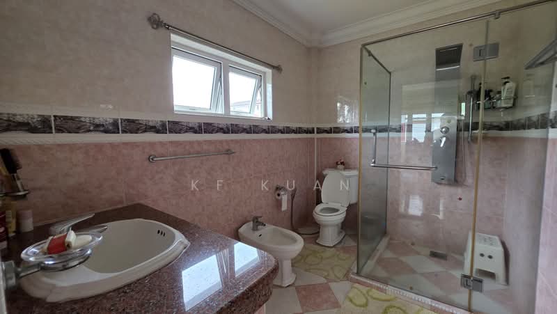 Rumah Banglo untuk Dijual di Damansara Heights (Damansara Heights) - KF Kuan - Bathroom - PropertyGuru.com.my