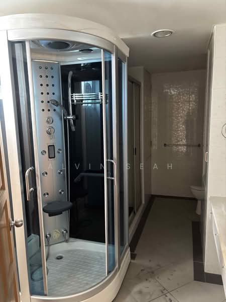 Kondominium untuk Dijual di OBD Garden Tower - Alvin Seah - Bathroom - PropertyGuru.com.my