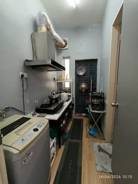 2-storey Terraced House for Sale in Kangkar Pulai (Skudai) - Sharon Ong - Kitchen - PropertyGuru.com.my