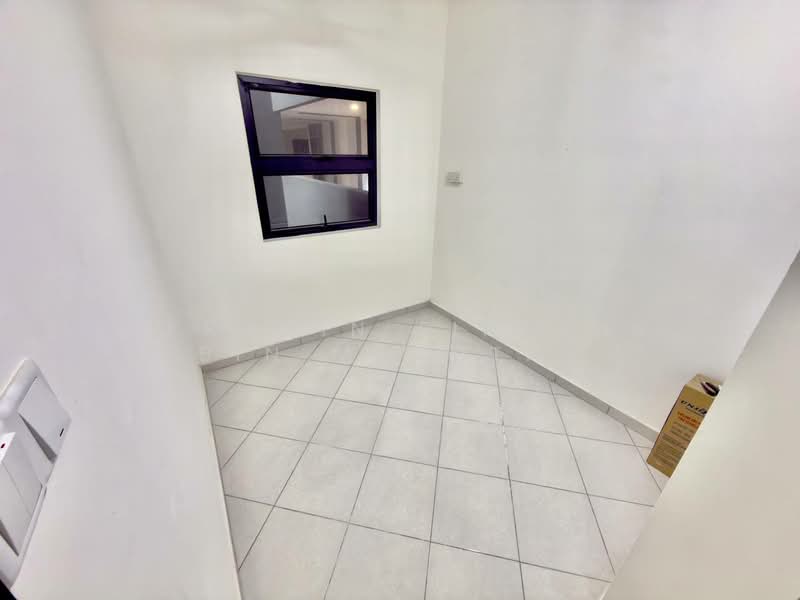 Servis Apartment untuk Dijual di Residensi Mutiara Kajang 2 - Akramin Firdaus Bin Mokhtar - PropertyGuru.com.my