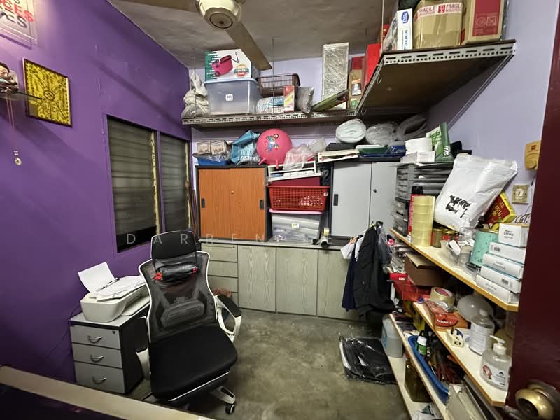 2-storey Terraced House for Sale in Taman Impian Ehsan (Balakong) - Darren Leong - Study - PropertyGuru.com.my