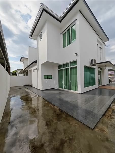 Semi-Detached House for Sale in Yong Peng (Johor) - Richard Ngooi - Exterior - PropertyGuru.com.my