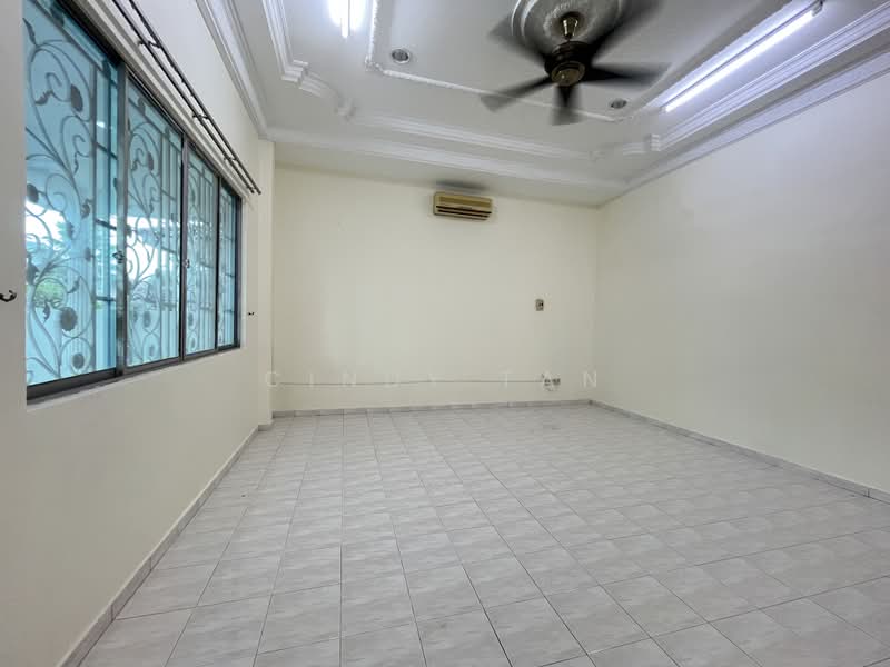 Rumah Banglo untuk Dijual di Taman Midah (Cheras) - Cindy Tan - Room - PropertyGuru.com.my