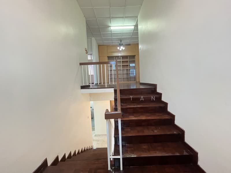 Rumah Banglo untuk Dijual di Taman Midah (Cheras) - Cindy Tan - Corridor - PropertyGuru.com.my